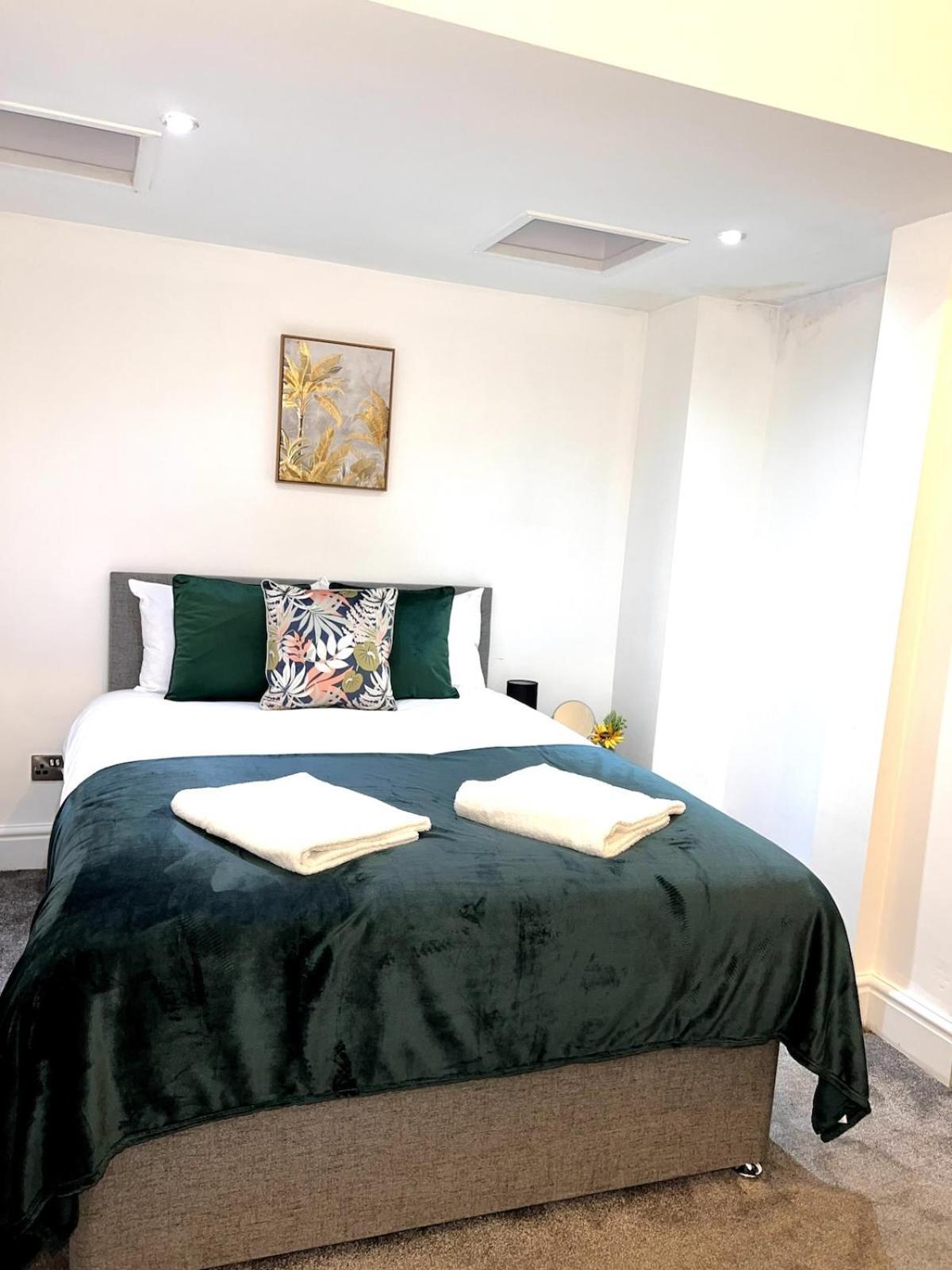 Modern 2 Bedroom In Centre With Free Wifi *